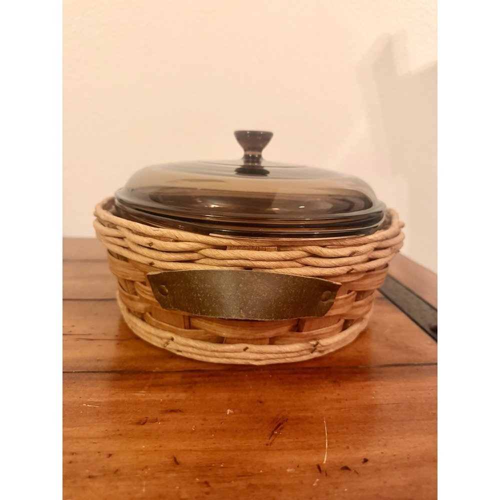 Vintage Pyrex 2 L Amber Casserole Dish w/ Lid & Wicker Basket Carrier USA 3Piece